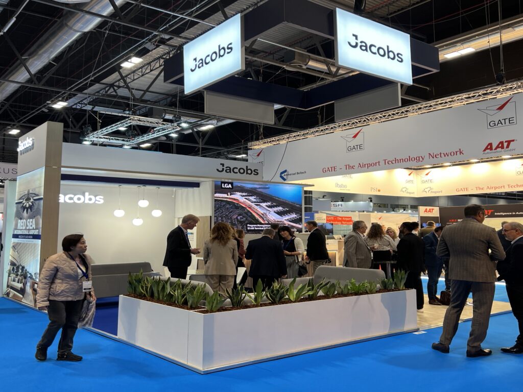 Hybrid exhibition stand