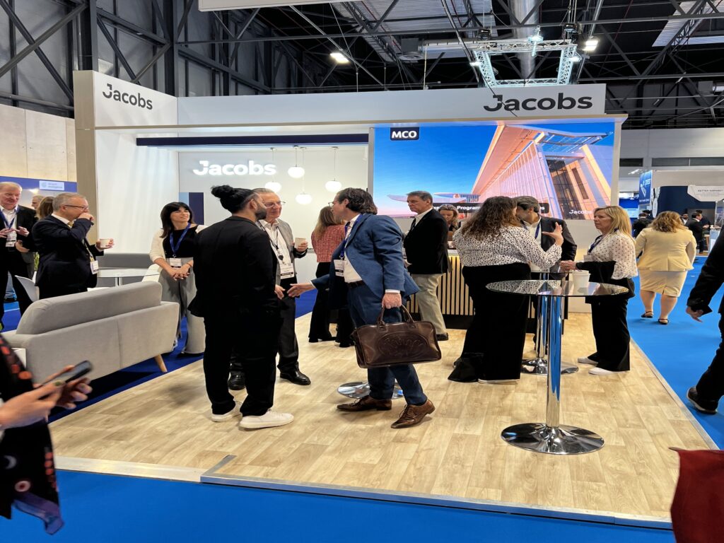 Hybrid exhibition stand