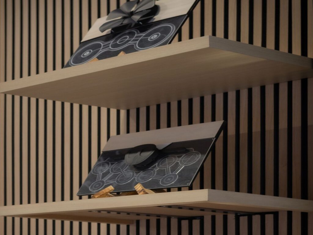 Pascall+Watson – Hybrid stand design