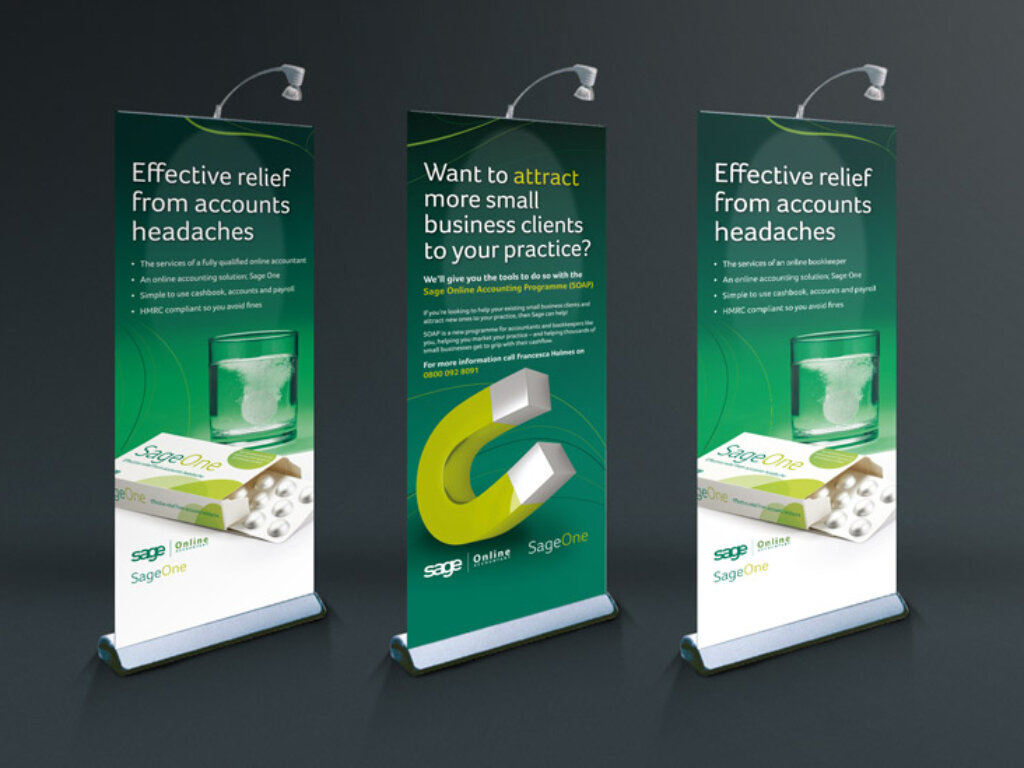 Pull up banner stands